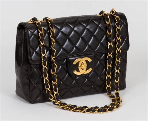 negozi chanel vintage|Chanel bag logo.